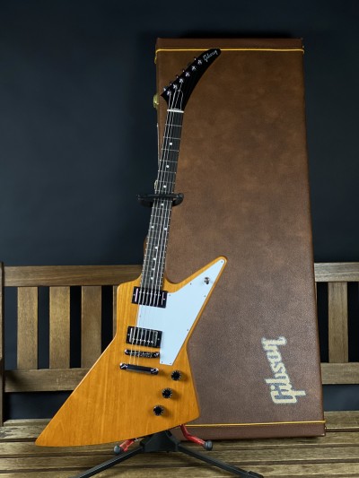 Gibson Explorer Antique Natural